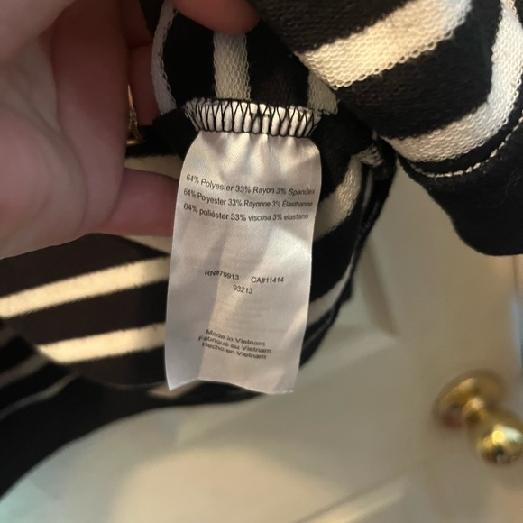 BUNDLE AND SAVE black white striped long sleeve nursing shirt sweater - Picture 4 of 5